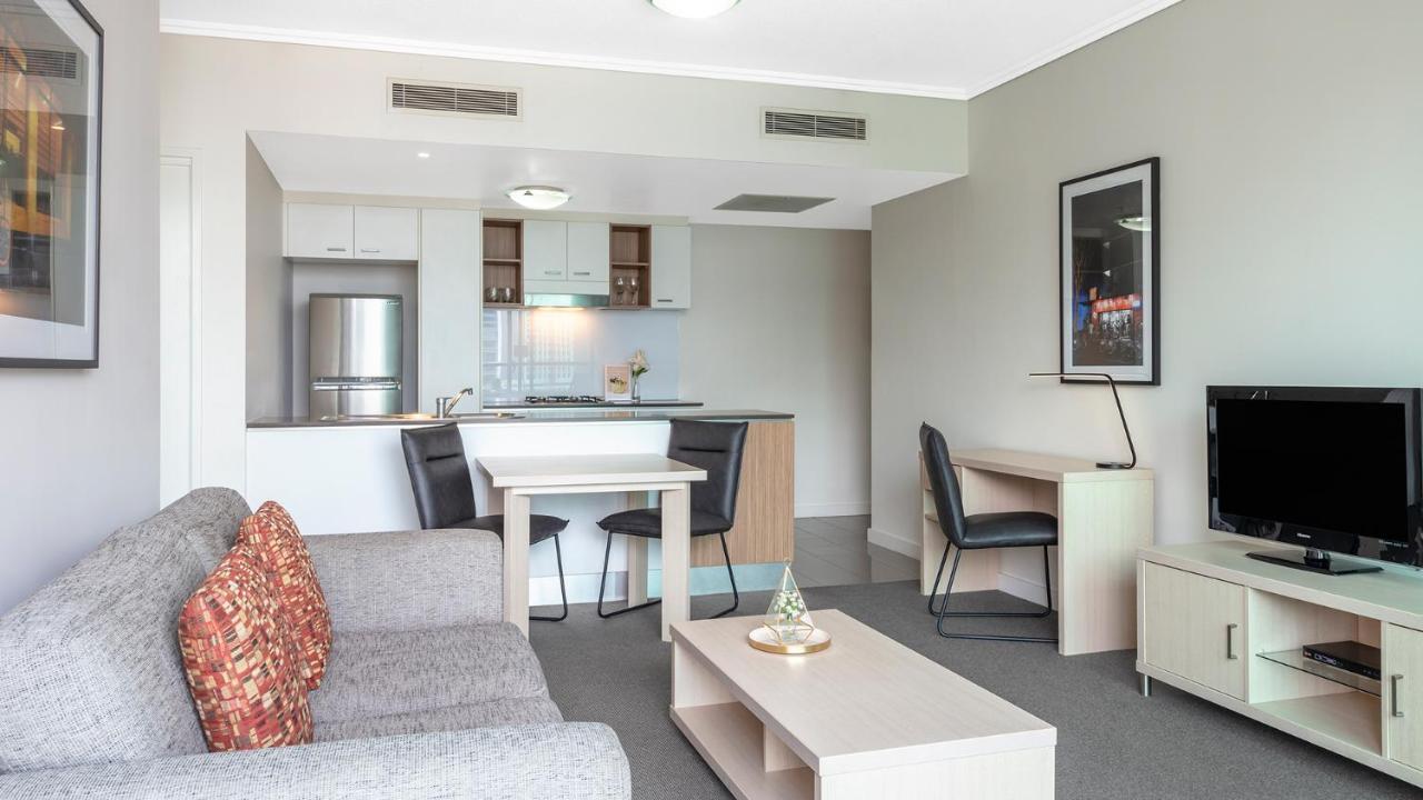 Oaks Brisbane On Charlotte Suites Exterior foto