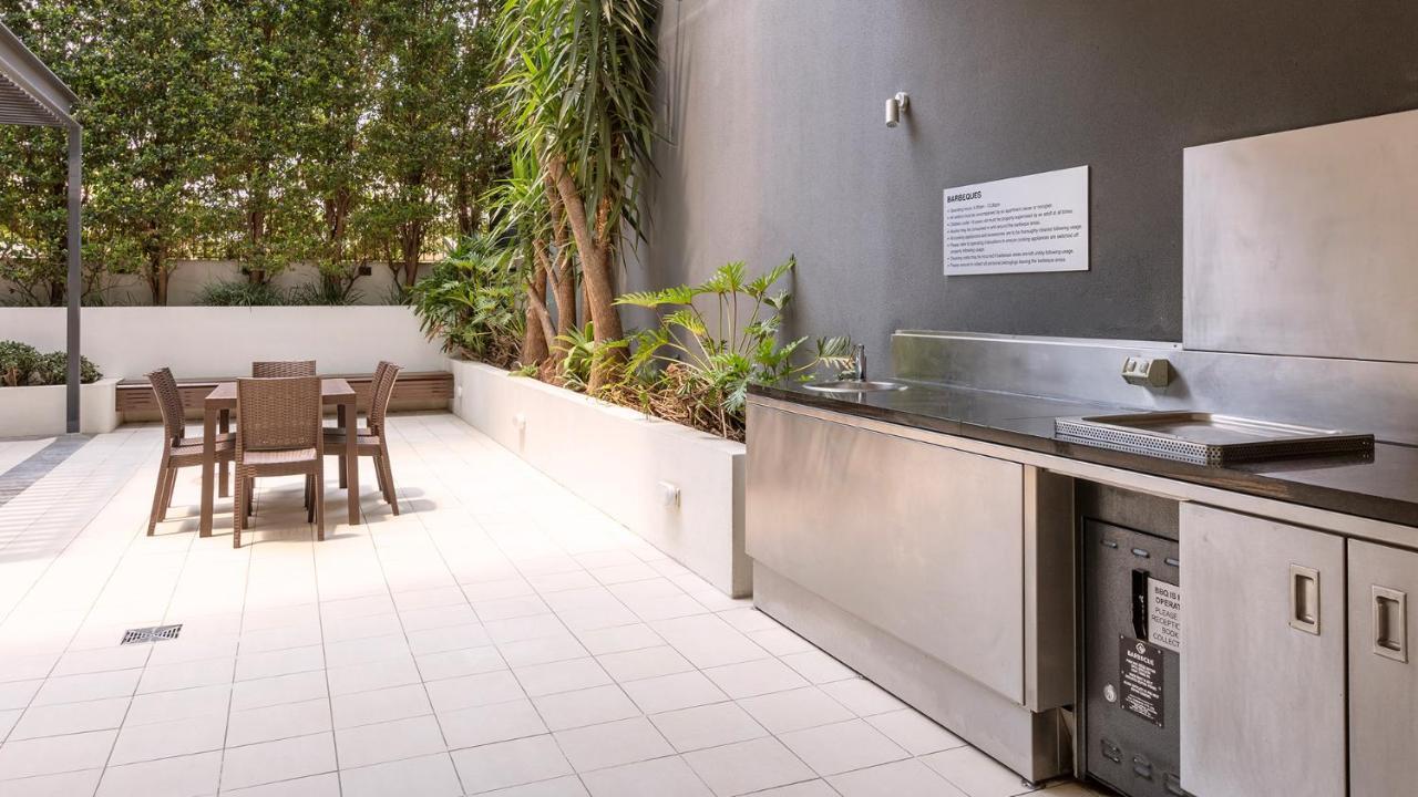 Oaks Brisbane On Charlotte Suites Exterior foto